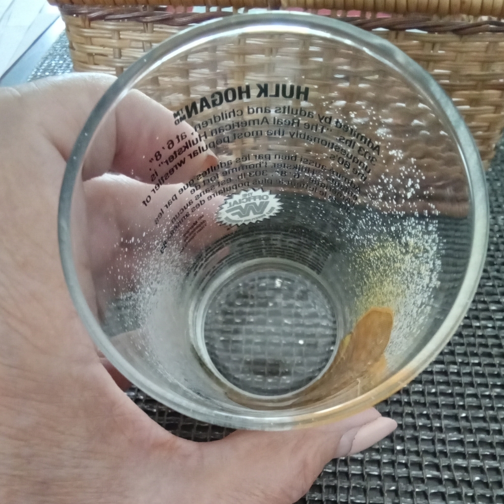 WWF 1988 Hulk Hogan Collectible Glass - Picture 5 of 5